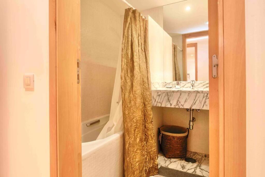 Marina Lir Apartamento ,